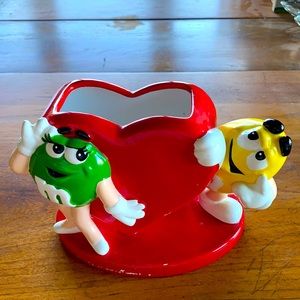 VTG Mars M &M Heart Valentines ceramic FTD planter